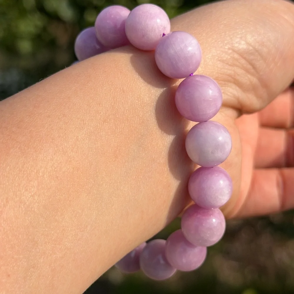13mm stretchable purple Kunzite‎ bracelet 1170
